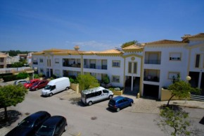 Apartamento T2 em condomínio fechado.